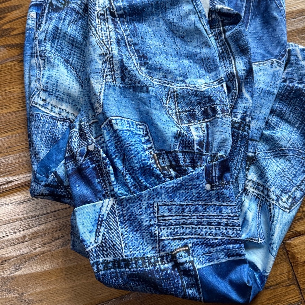 Short new . - Picture 4 of 4